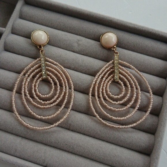 UO Light pink beads Round Multilayer Dangle Earrings - Picture 1 of 7